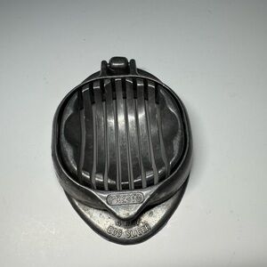 Vintage Presto 4 Way Egg Slicer Metal Wire Cutter  Retro